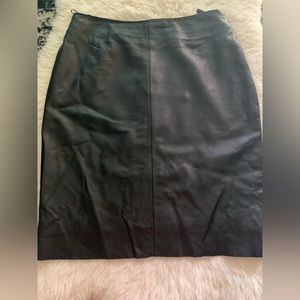 Ladies Vintage Leather Pencil Skirt 🔥